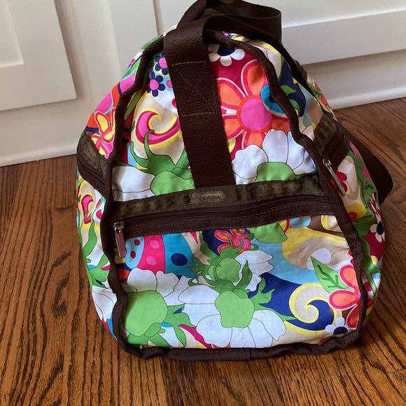 LESPORTSAC Flower 🌸 Power duffle and tote bag - multi color (set of 2) - Picture 3 of 10